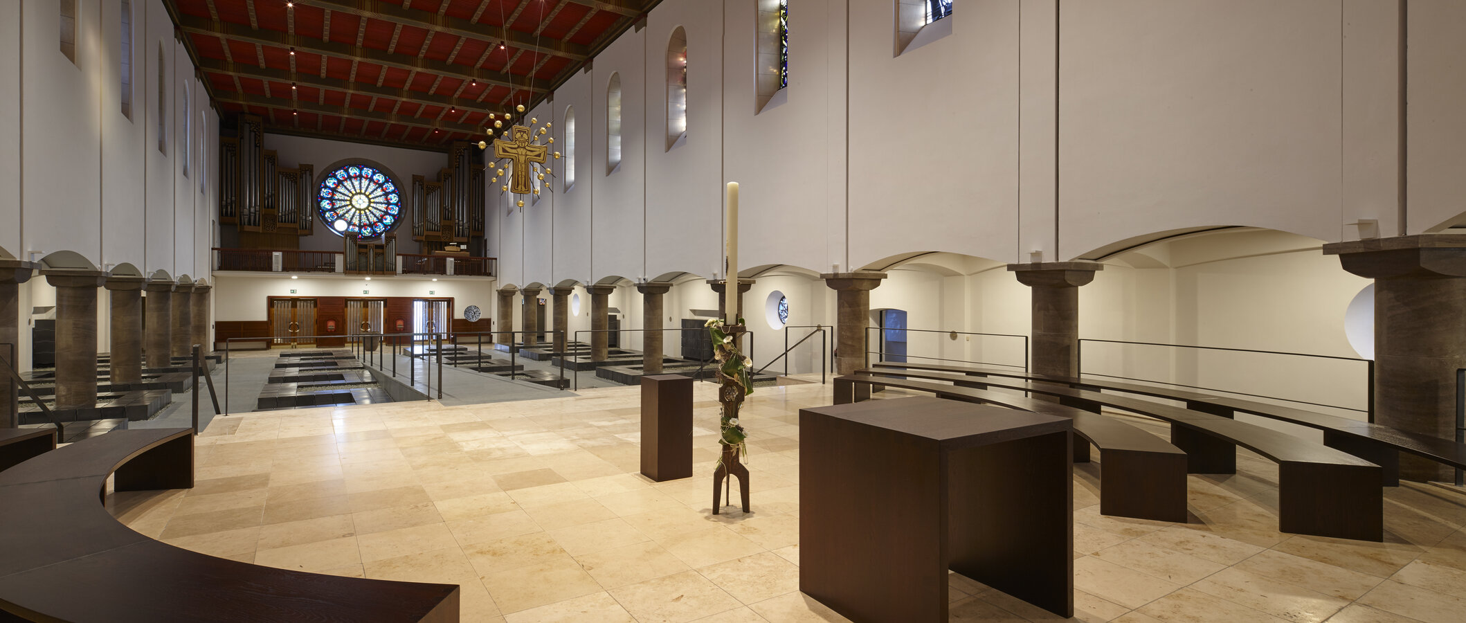 Kolumbarium St. Pius Kolumbarium St. Pius | Innenraum Ansicht Chorraum